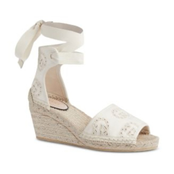 Gucci espadrille interlocking G canvas sandal size 39 made in Spain